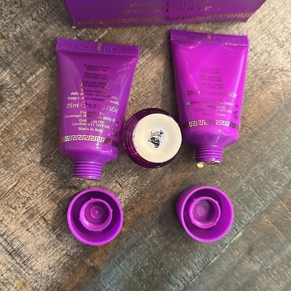 Versace Dylan Purple Gift Set - Picture 5 of 5